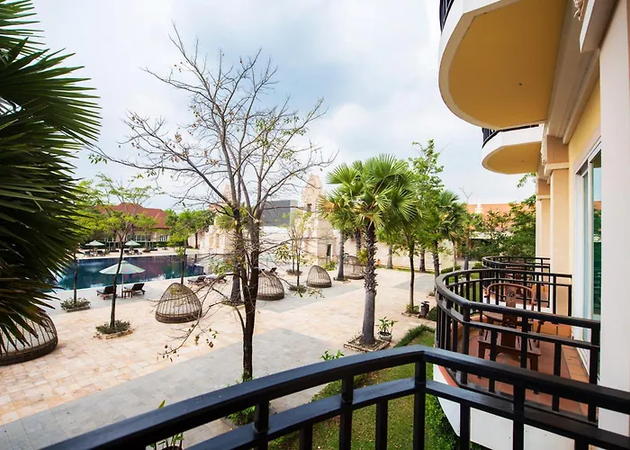 Sokha & Convention Center Resort 5*